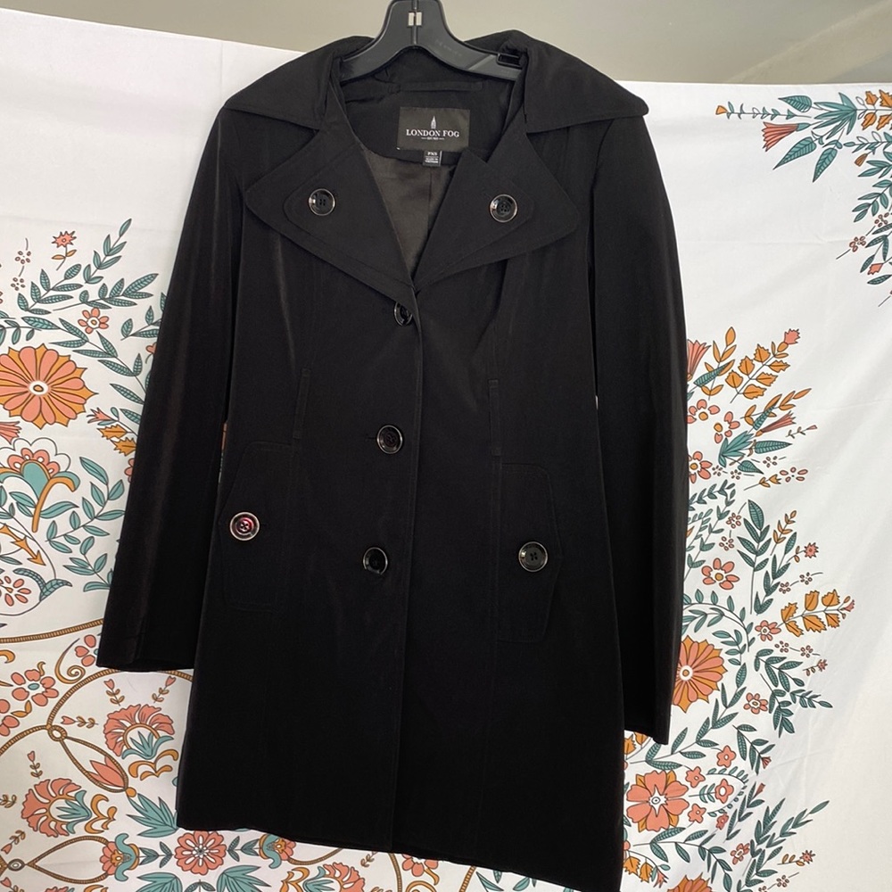 Sleek Hooded Rain Coat